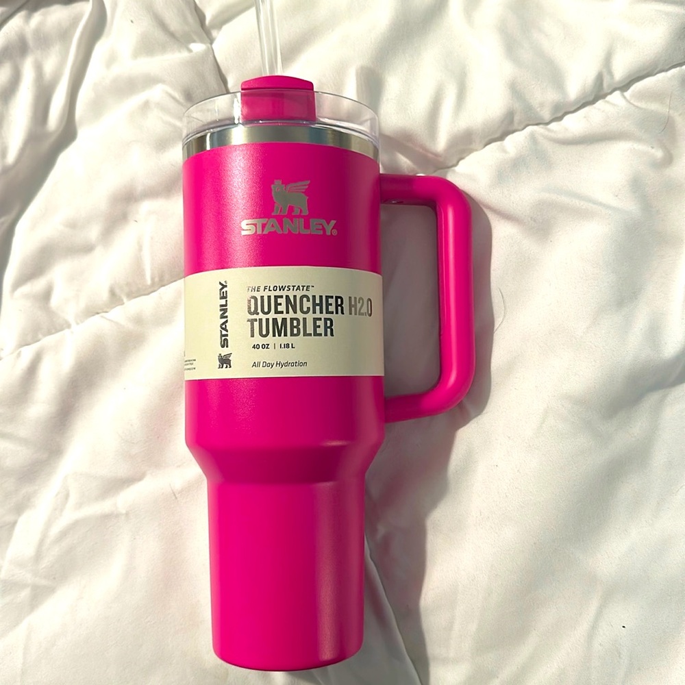 Stanley 40oz Quencher h20 Tumbler Camelia